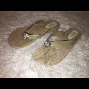 Amanda Blu women’s sandals size 11 tan wheat new